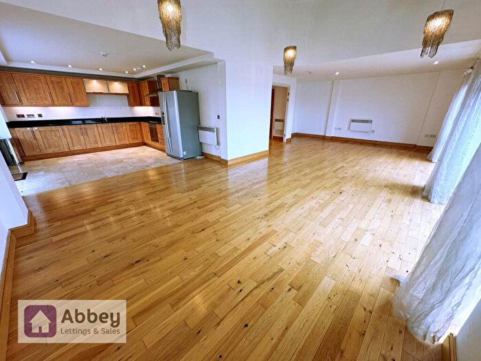 2 Bedroom Flat To Rent In Bath Lane, Roman Wall, LE3