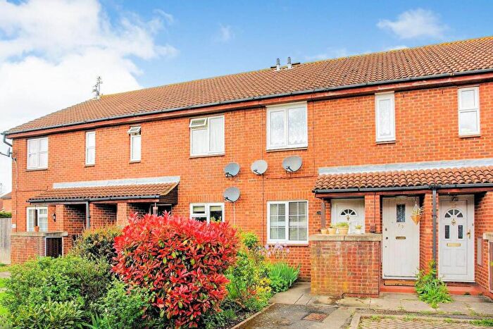 1 Bedroom Maisonette To Rent In Coppice Way, Aylesbury, HP20