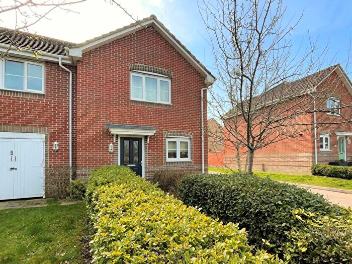 3 Bedroom Terraced House To Rent In Hungerford Close, Basingstoke, RG22