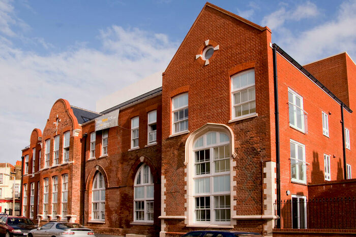 1 Bedroom Flat To Rent In Trinity Square, Margate, CT9