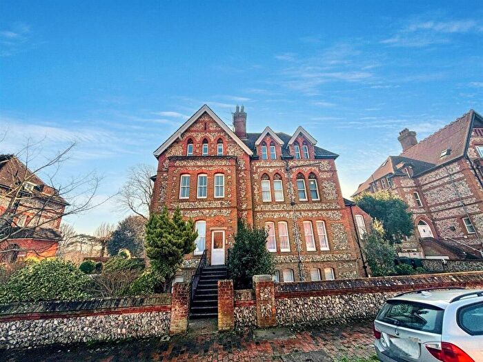3 Bedroom Flat For Sale In Grange Gardens, Furness Road, Eastbourne, BN20