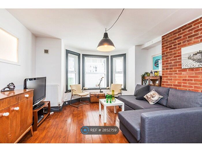 2 Bedroom Flat To Rent In Nightingale Road, Southsea, PO5