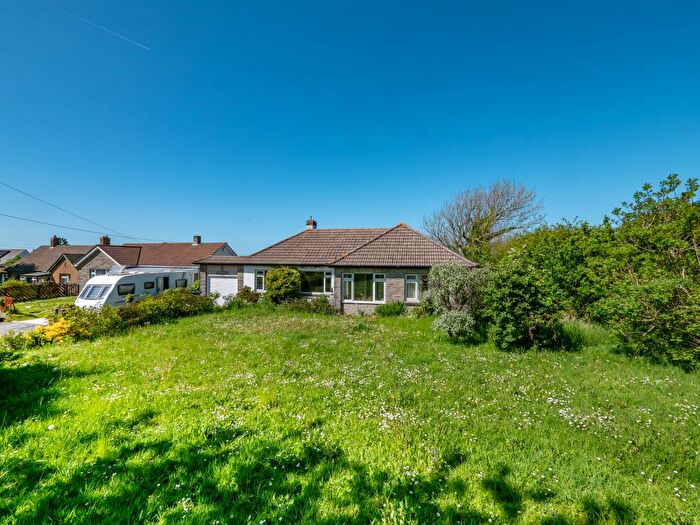 2 Bedroom Detached Bungalow For Sale In Hilton Road, Marhamchurch, EX23