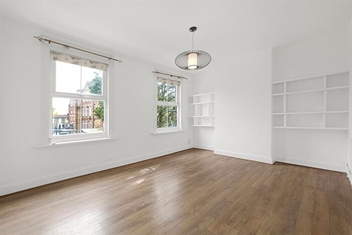 1 Bedroom Flat To Rent In Marmont Road, Peckham, SE15