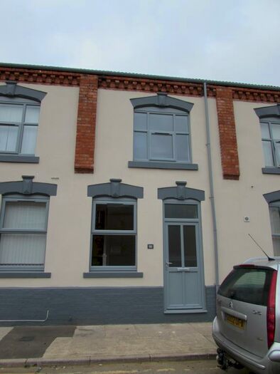 2 Bedroom Terraced House To Rent In Somerset Street, Northampton, NN1