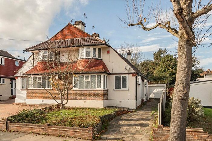 3 Bedroom House To Rent In Exford Road, Lee, SE12