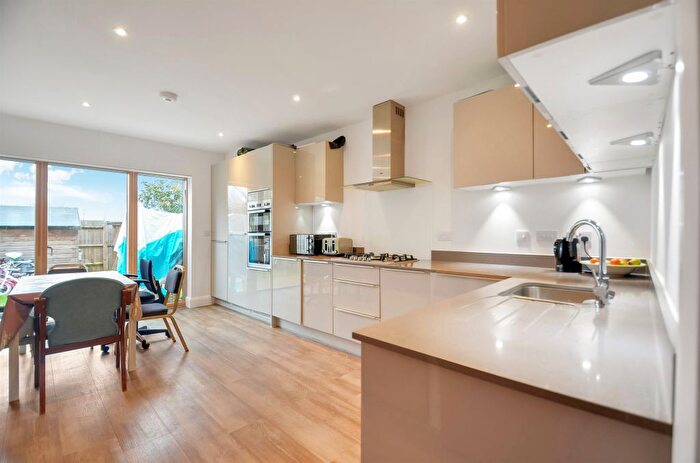 3 Bedroom Terraced House For Sale In Sher Afzal Close, Oxford, OX4
