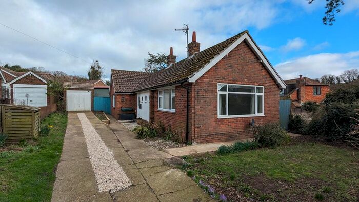 2 Bedroom Detached Bungalow To Rent In Ovingdean Road, Ovingdean, BN2