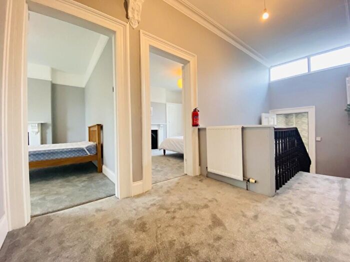 1 Bedroom Terraced House To Rent In Alexandra Road, Mutley, Plymouth, PL4