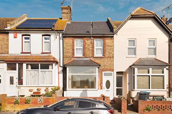 2 Bedroom Terraced House For Sale In Woodford Avenue, Ramsgate, Kent, CT12