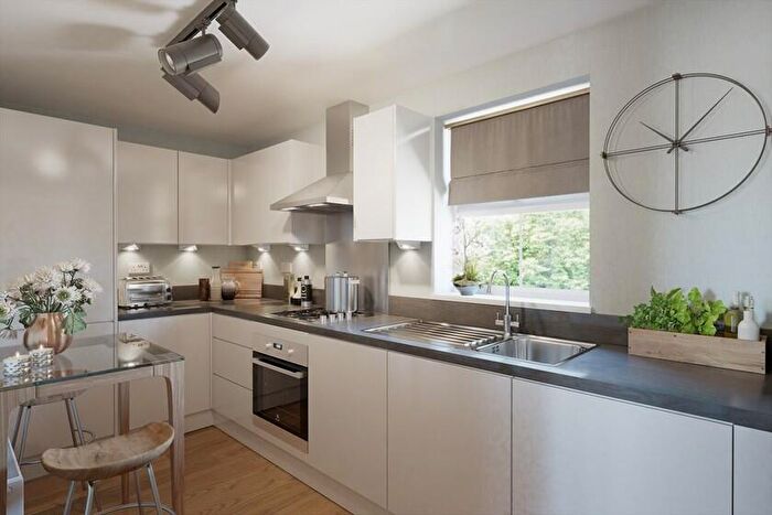 2 Bedroom Flat To Rent In Fumitory Close, Ipswich, IP1