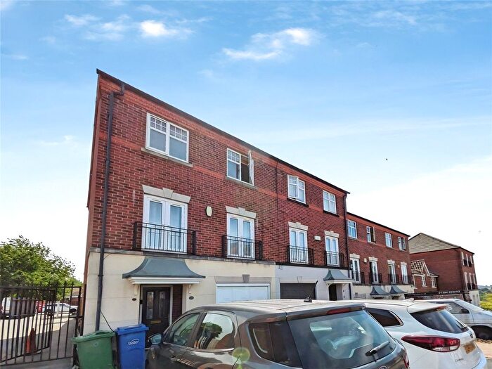 3 Bedroom Terraced House To Rent In Manderston Close, Dudley, West Midlands, DY1