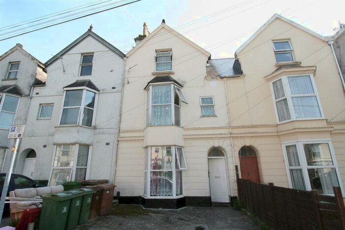 2 Bedroom Flat To Rent In Headland Park, Plymouth, PL4