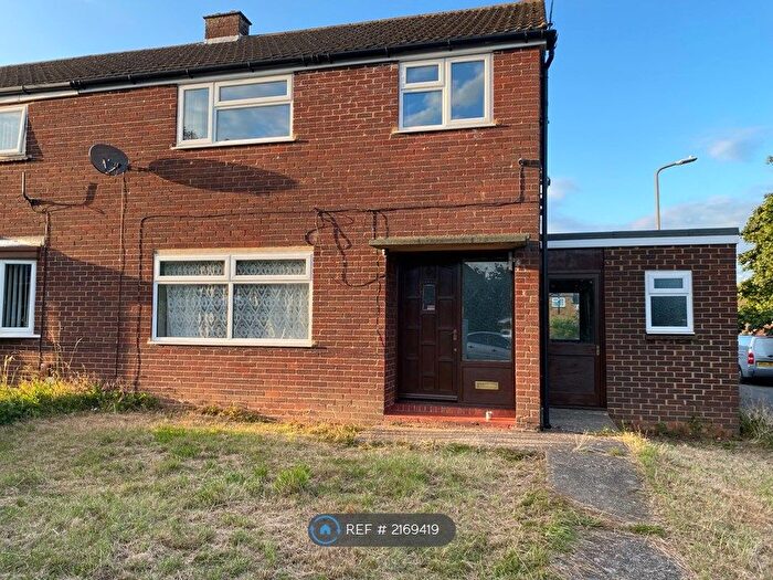 3 Bedroom Semi-Detached House To Rent In Dorchester Avenue, Bletchley, Milton Keynes, MK3