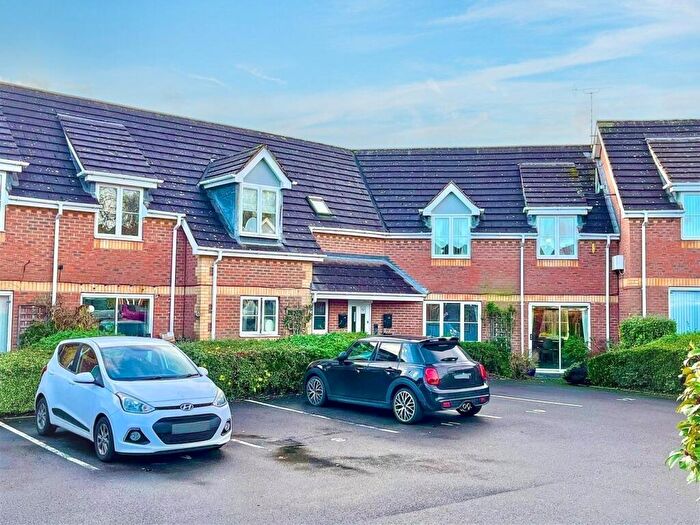 1 Bedroom Flat For Sale In Warren House Walk, Sutton Coldfield, B76
