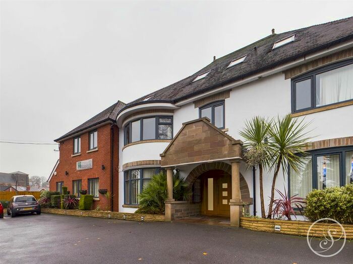 1 Bedroom Flat To Rent In Hollybank Apartments, Chapel Allerton, Leeds, LS7