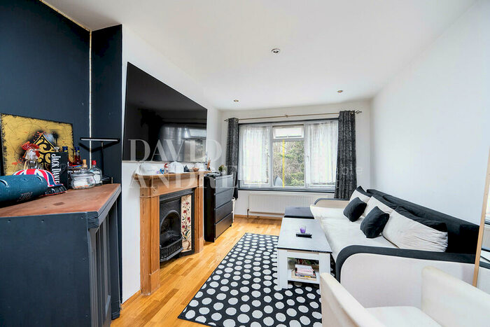 1 Bedroom Flat To Rent In Whittington Road, London, N22