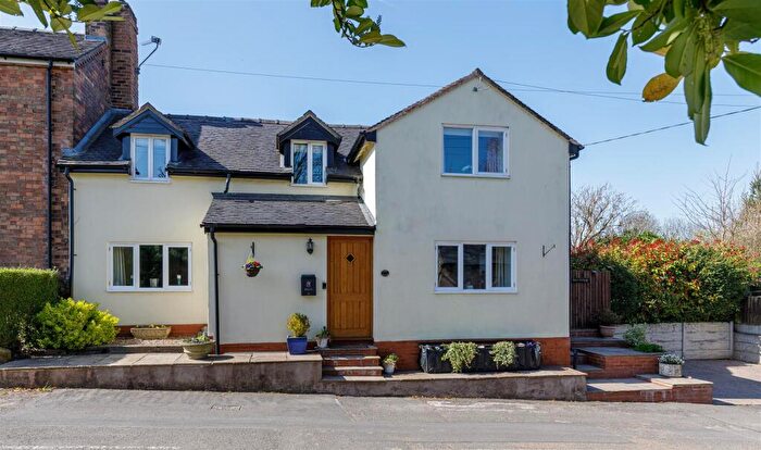 3 Bedroom Semi-Detached House For Sale In Main Street, Burnaston, Derby, DE65