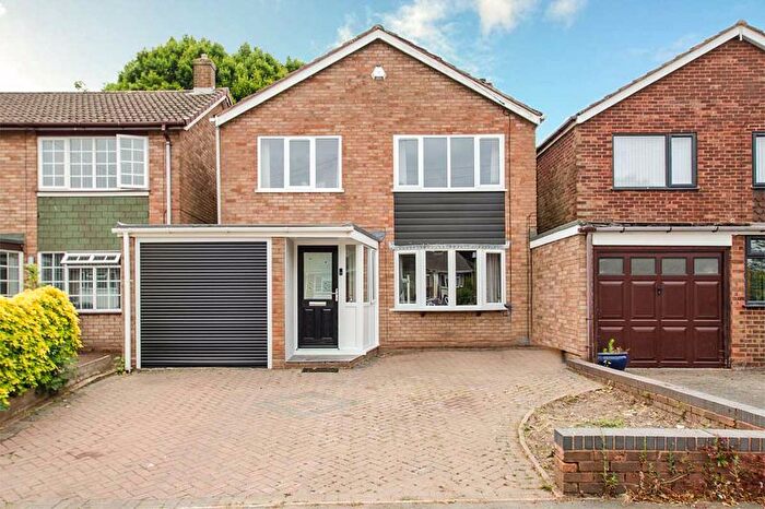 4 Bedroom Detached House For Sale In Lulworth Road, Burntwood, WS7