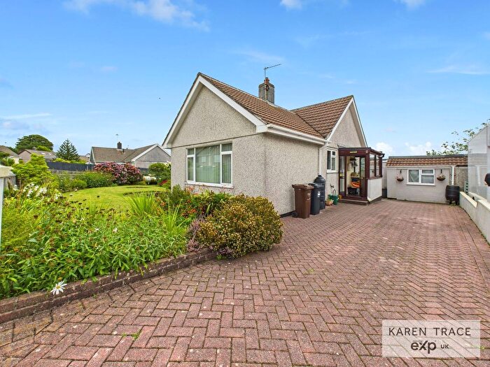 3 Bedroom Bungalow For Sale In Trevanion Road, Trewoon, PL25