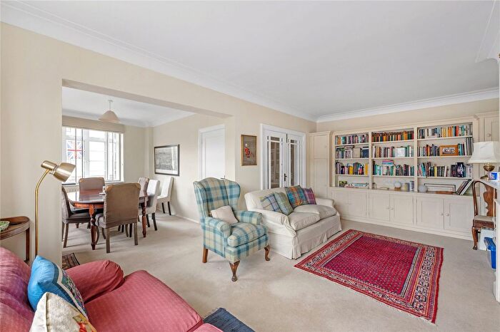 3 Bedroom Flat For Sale In Rosscourt Mansions, Palace Street, Westminster, London, SW1E
