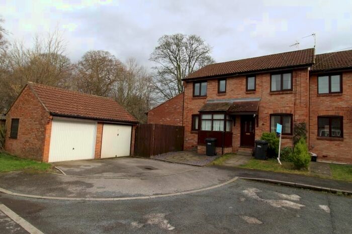 2 Bedroom Property To Rent In Lickley Street, Ripon, North Yorkshire, HG4