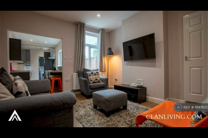 4 Bedroom Terraced House To Rent In Leopold Street, Loughborough, LE11