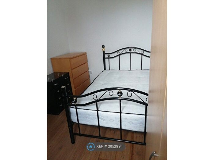 2 Bedroom Flat To Rent In Pearson St, Cardiff, CF24