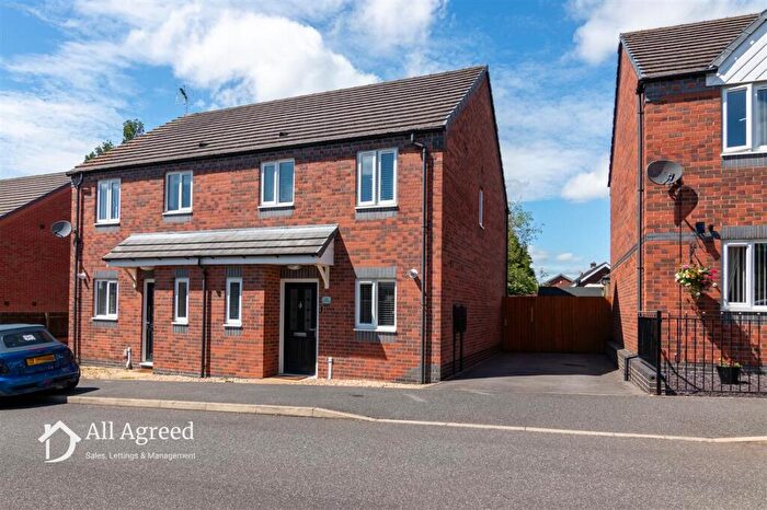 3 Bedroom Semi-Detached House To Rent In Sovereign Gardens, Selston, NG16