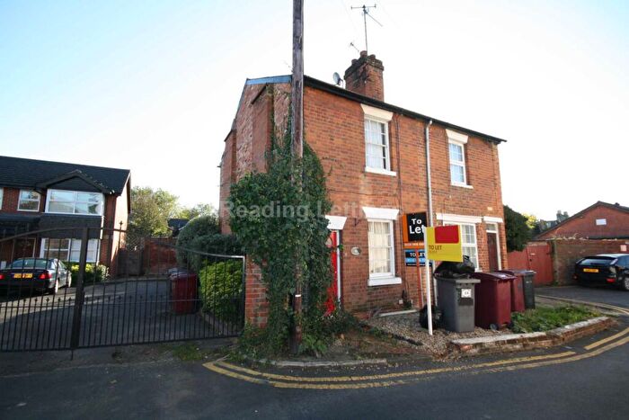 2 Bedroom Semi-Detached House To Rent In Reading, Berkshire, RG1
