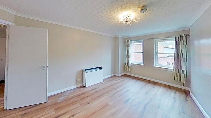 2 Bedroom Flat To Rent In The Paddock, Musselburgh, East Lothian, EH21
