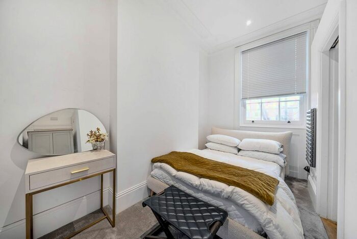 1 Bedroom Flat To Rent In York Street, Marylebone, London, W1H