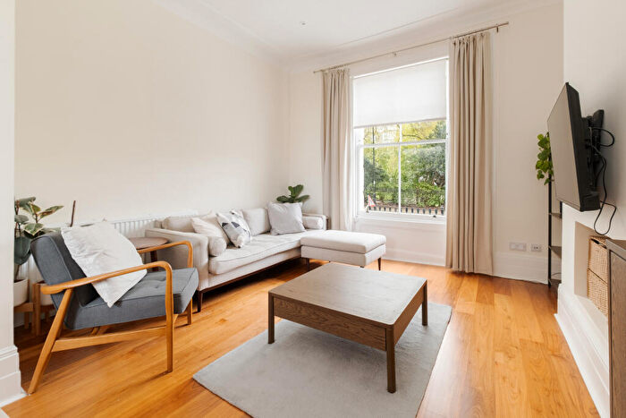 2 Bedroom Character Property For Sale In Union Square, London, N1