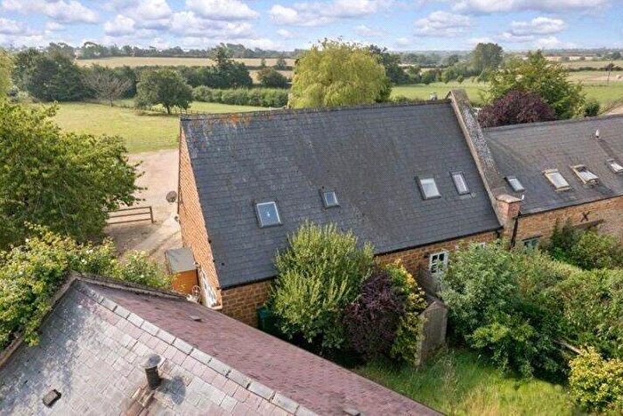 4 Bedroom Barn Conversion For Sale In Daisy Hill, Duns Tew, Bicester, Oxfordshire, OX25