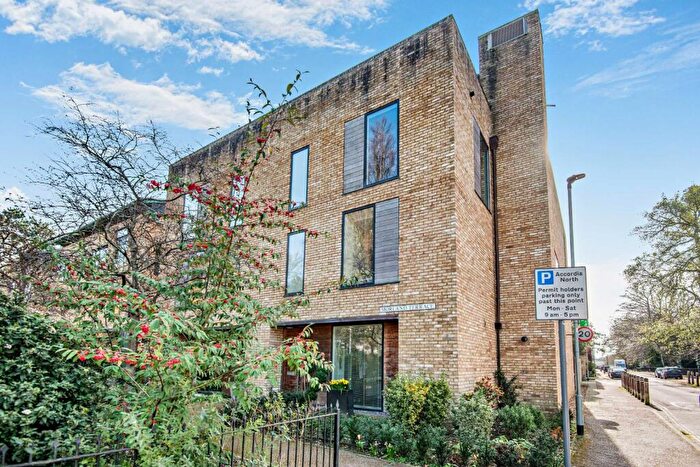 5 Bedroom End Of Terrace House For Sale In Morland Terrace, Brooklands Avenue, Cambridge, CB2