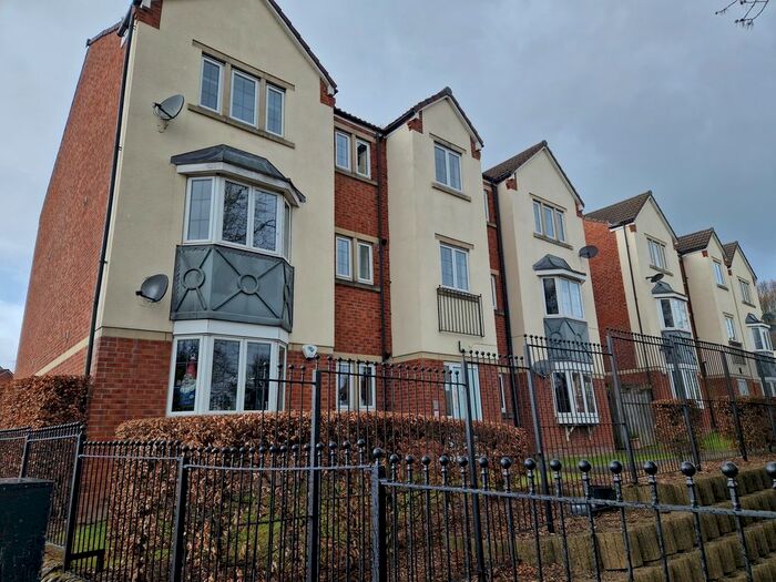 2 Bedroom Flat To Rent In Fielding Way, Morley, Leeds, LS27