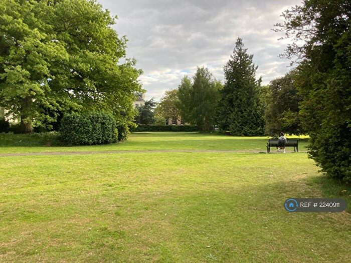 1 Bedroom Flat To Rent In Wellington Square, Cheltenham, GL50