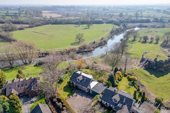 4 Bedroom House For Sale In School Lane, Holt, LL13