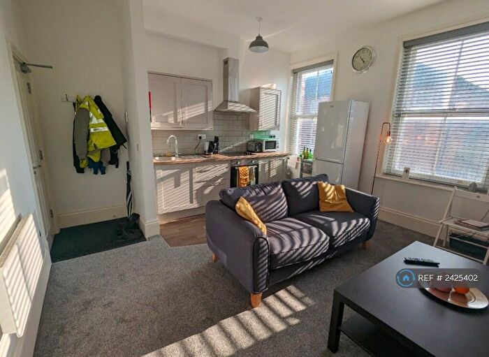 1 Bedroom Flat To Rent In School Street, Barrow-In-Furness, LA14