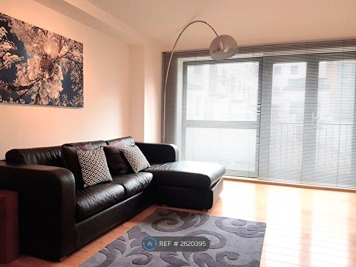 1 Bedroom Flat To Rent In Thackery Court, London, EC1M