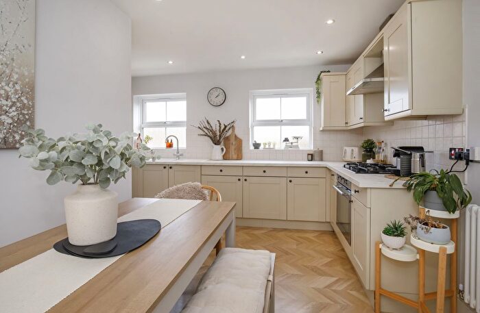 3 Bedroom Town House To Rent In Mount Pleasant, Riccall, YO19