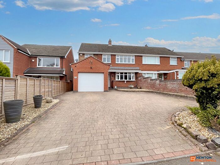 4 Bedroom Semi-Detached House For Sale In Church Lane, Ravenstone, LE67