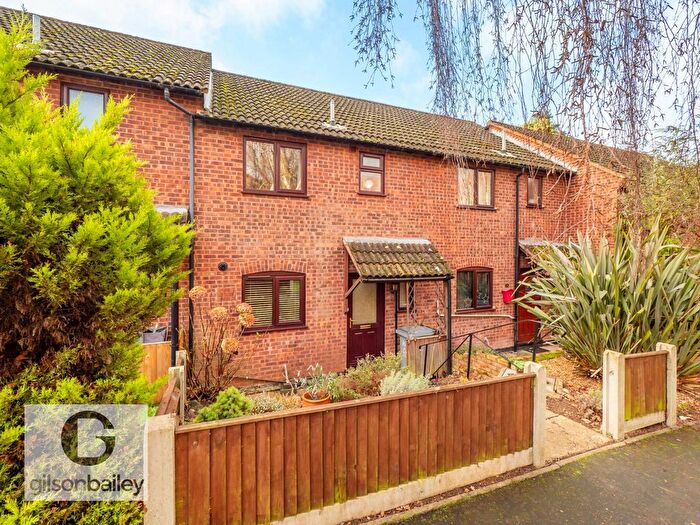 3 Bedroom Terraced House For Sale In Riverdale Court, Norwich, NR13