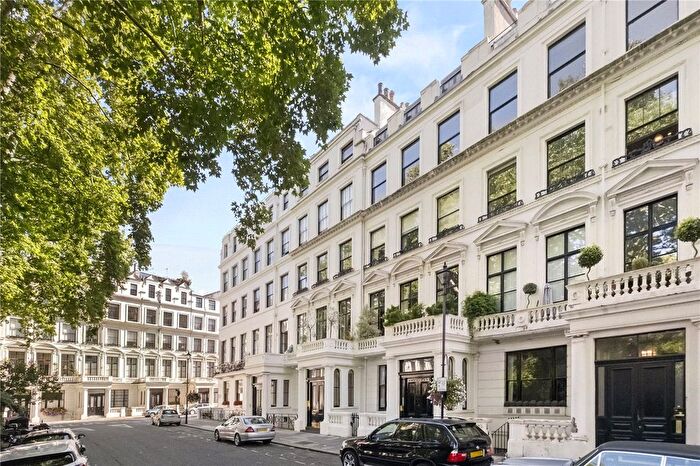 Studio For Sale In Cleveland Square, London, W2