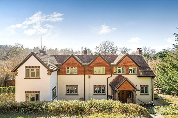 4 Bedroom Detached House For Sale In The Grove, Biggin Hill, Westerham, Kent, TN16
