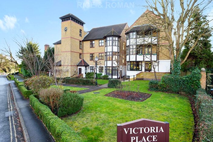 2 Bedroom Retirement Property For Sale In Esher Park Avenue, Esher, KT10