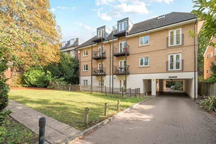 2 Bedroom Flat To Rent In The Avenue, Beckenham, Kent, BR3