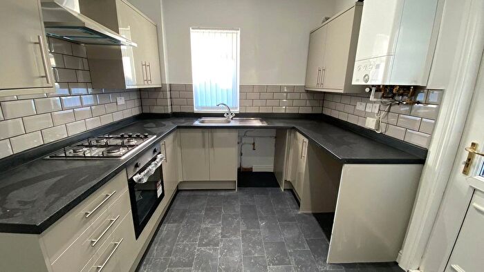 3 Bedroom Detached House To Rent In Crescent Road, Middlesbrough, TS1