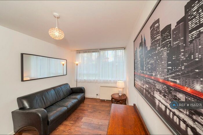 1 Bedroom Flat To Rent In Auckland Road, London, SE19