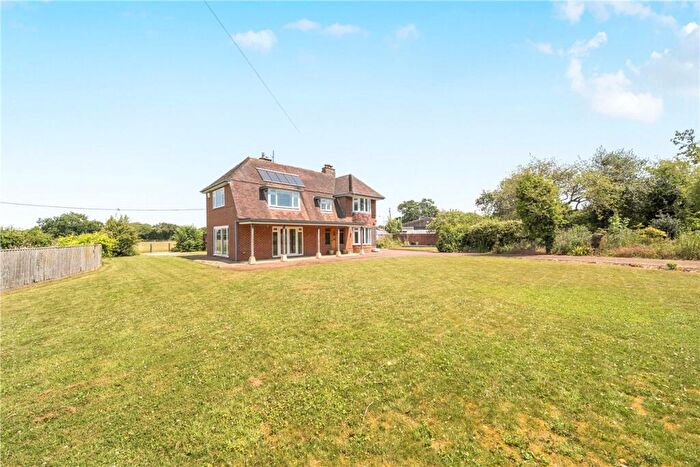 4 Bedroom Detached House To Rent In Fisher's Brook, Calne, Wiltshire, SN11